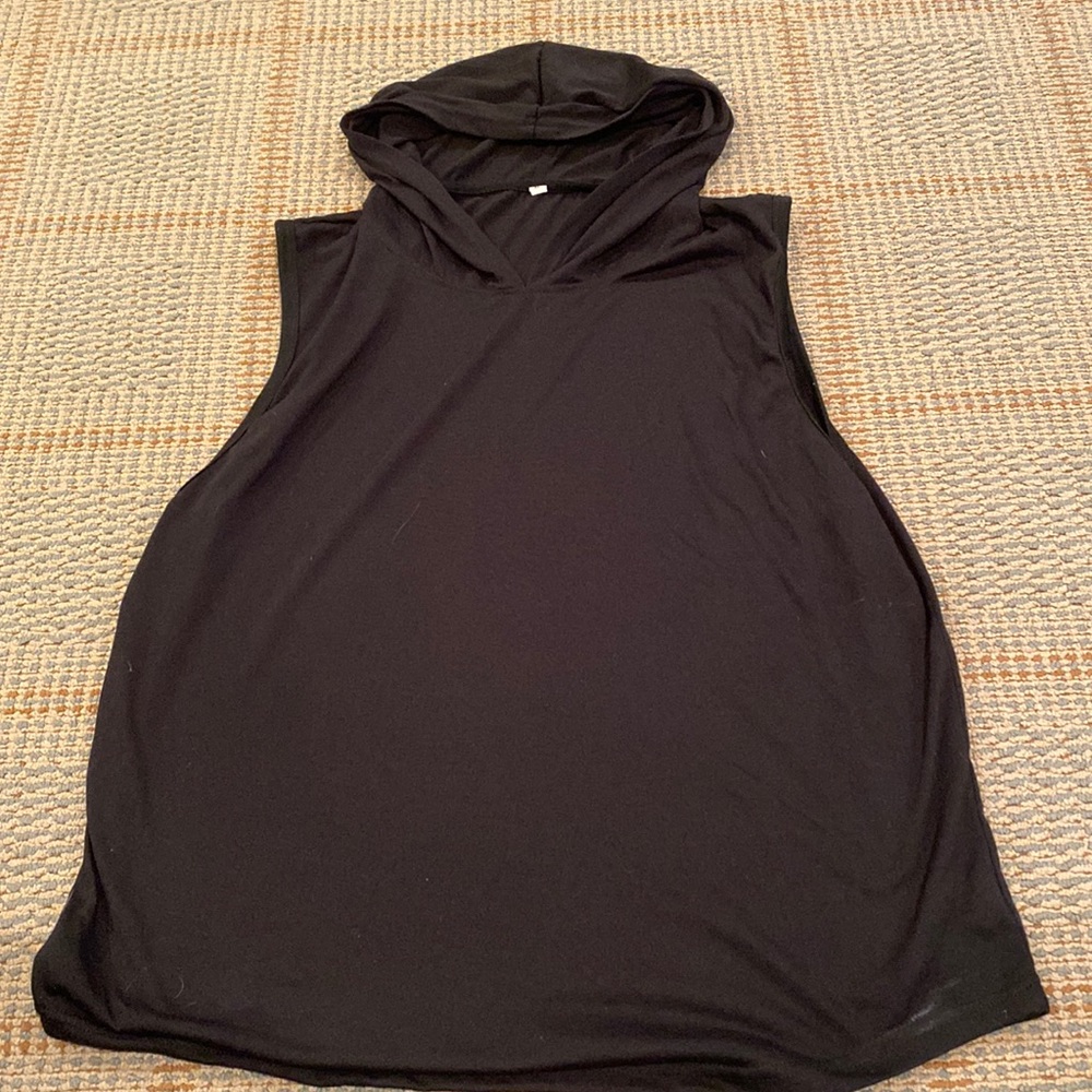 Hooded tank top